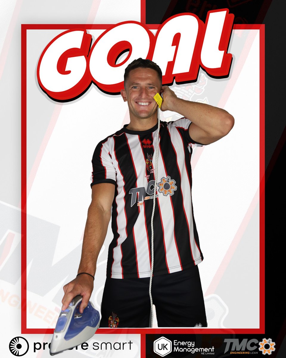 77: GOOOOOAAAAALLLLLLL!!!!!

Rob Ramshaw drives inside from the left and lashes in the sixth off the underside of the bar. Stunning.

⚫️6-0 🔵| #Moors
