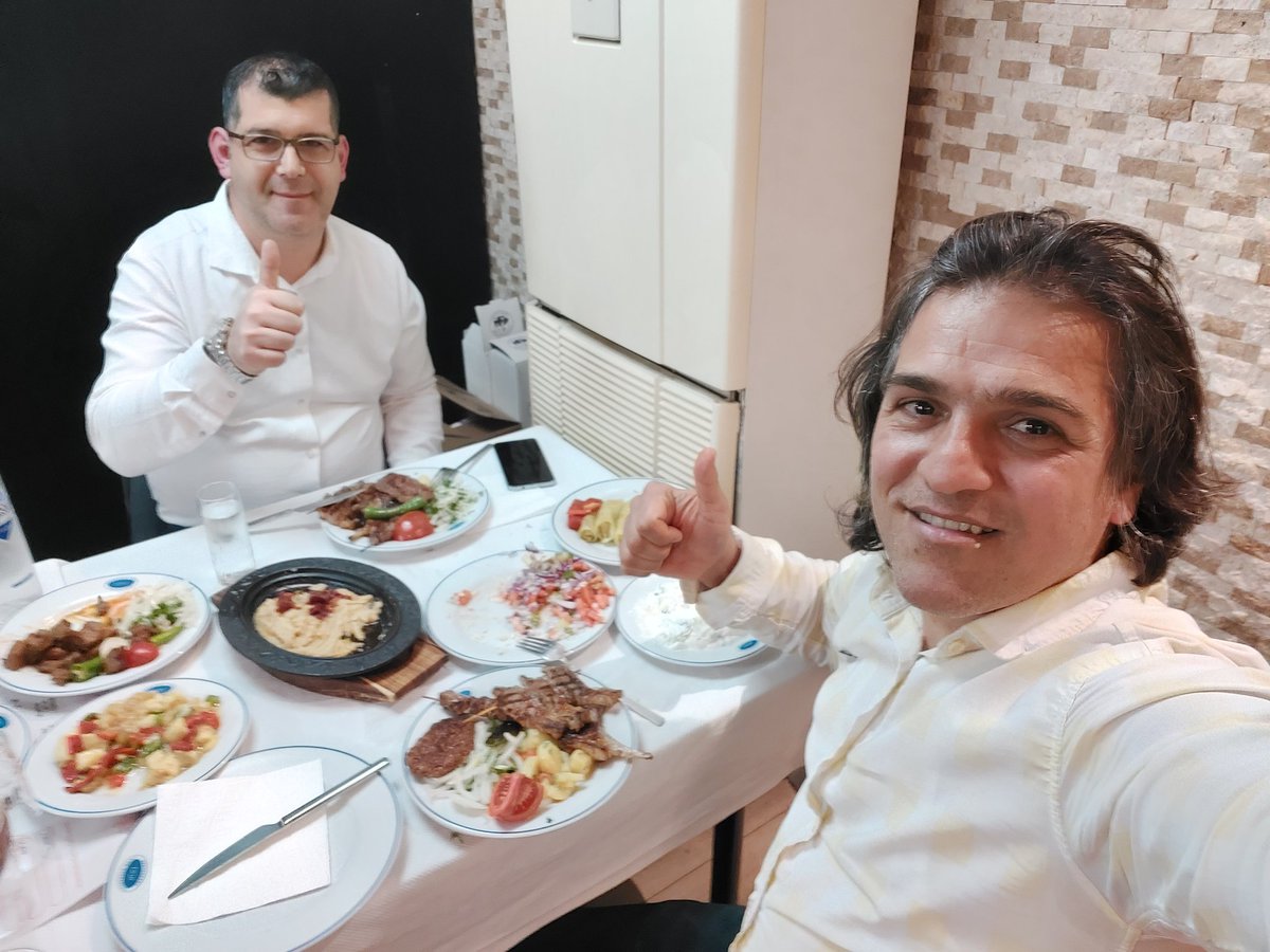 Bitalih 👈
Akşam yemeği💫
Atçı Dostlar Bir arada🏇🏻
Onur boçnak 
İle dostlara selamlar olsun