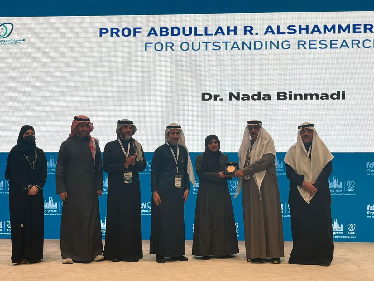 RiyadhElmU's tweet photo. ضمن فعاليات #المؤتمر_السعودي_العالمي_لطب_الأسنان #sidc2025 ، وبالتعاون مع المنظمة العالمية لابحاث طب الأسنان @IadrSaudi 
تم هذا اليوم السبت
18 يناير 2025 م
توزيع شهادات للفائزين بـ
جائزة البروفيسور عبد الله بن ركيب الشمري للبحث العلمي
وهي اول جائزة علمية بالمملكة لأبحاث طب الأسنان معتمدة من قبل المنظمة العالمية لابحاث طب الأسنان.