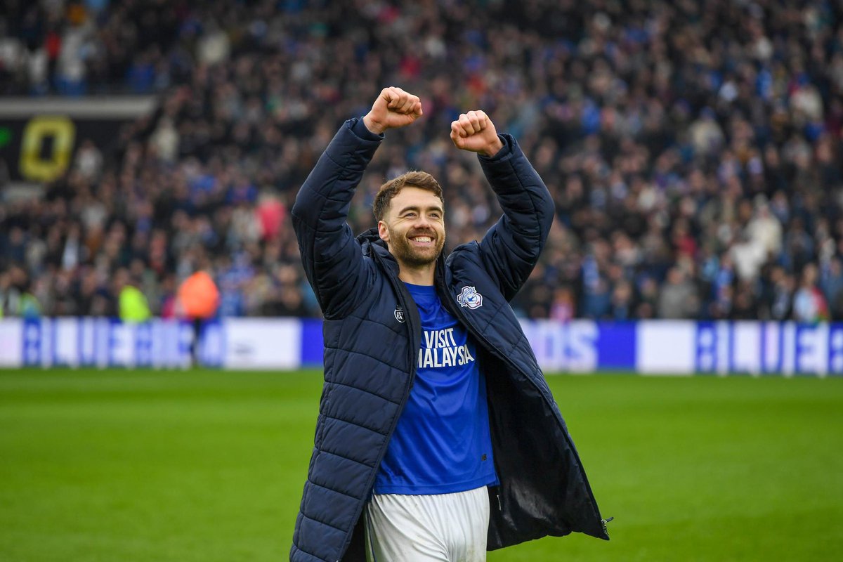 Calum Chambers tweet media