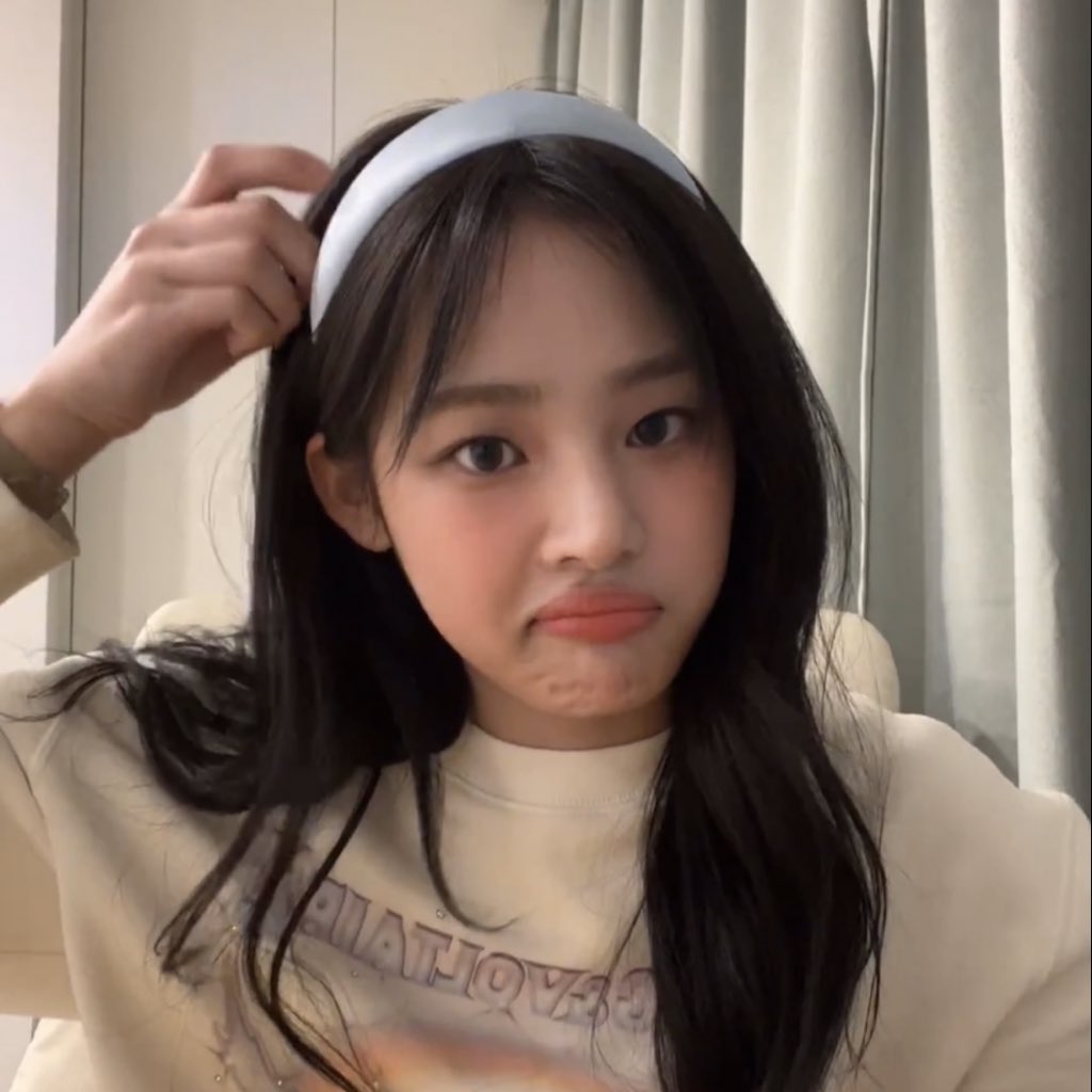 MHDHH Loops 🧸🦦🐶🐱🐹 (@newjeans_loop) on Twitter photo 