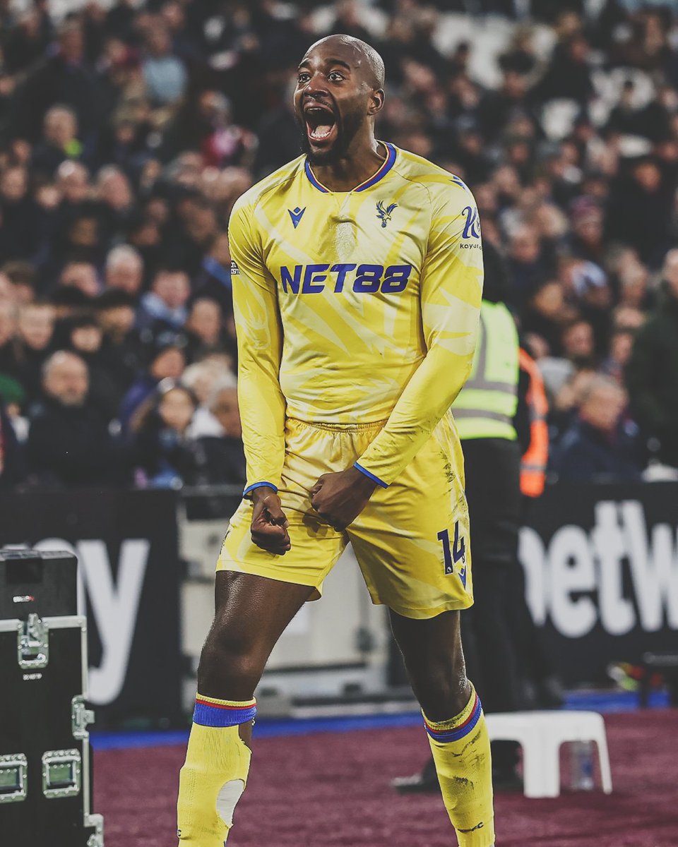 CPFC's tweet photo. He is HIM.

#CPFC // #WHUCRY https://t.co/htvKvh2cuk
