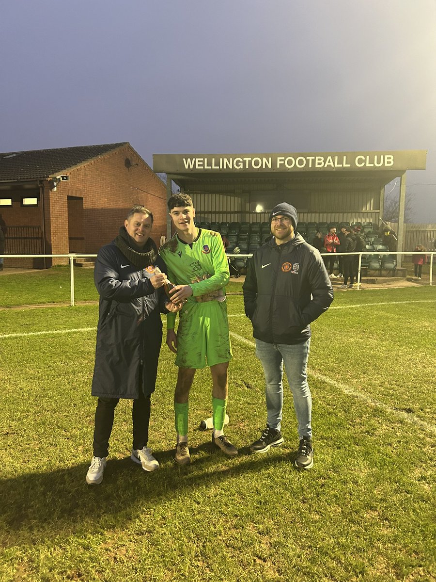 Full Time!🍊

Wellington FC 5-0 Ludlow Town FC

What a finish to the game! We let the football do the talking and take home the three points! 🍊🟠🔵

Congratulations to Jack, who takes home today’s Man Of The Match. A brilliant display and a well deserved clean sheet!

#COYW