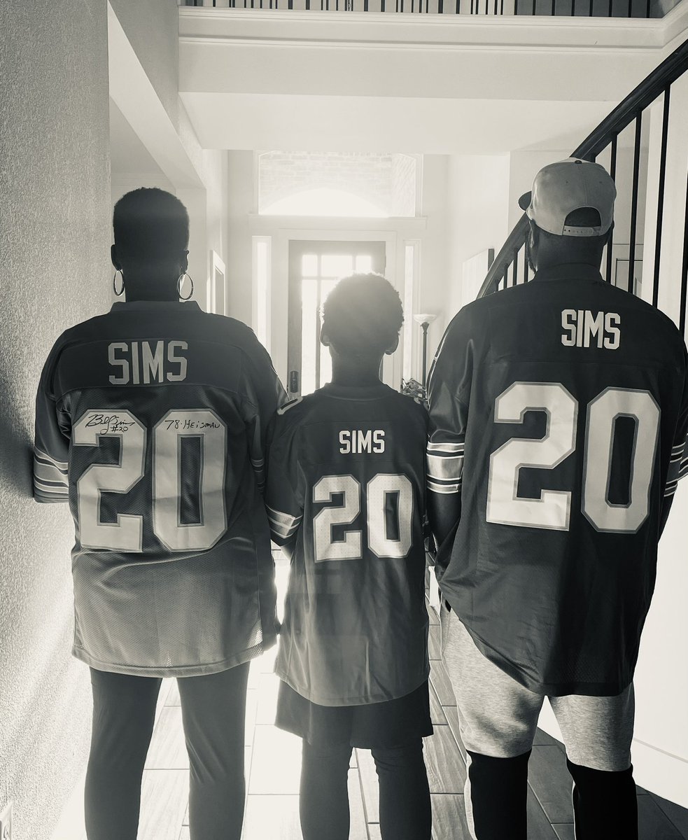 David4Bre's tweet image. We are ready for the game! Throwback! #DetroitLions #billysims
