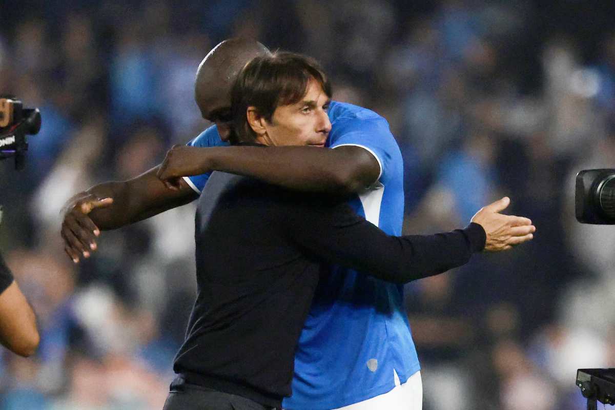 Tutta la settimana a parlare di #Kvara per poi scoprire che il vero fuoriclasse <a href="/sscnapoli/">Official SSC Napoli</a> lo ha in panchina. In 6 mesi #Conte ha ricostruito gruppo e  grande squadra.Nella splendida vittoria con <a href="/Atalanta_BC/">Atalanta B.C.</a> in gol #Politano #McTominay e #Lukaku 3 uomini simbolo del suo calcio.