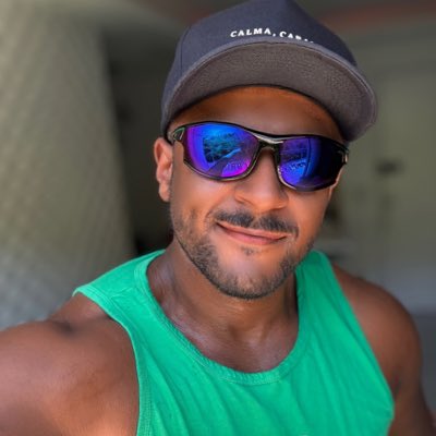 DJ_VELLOSO's tweet photo. #NovaFotoDePerfil https://t.co/hnHFMbbWig