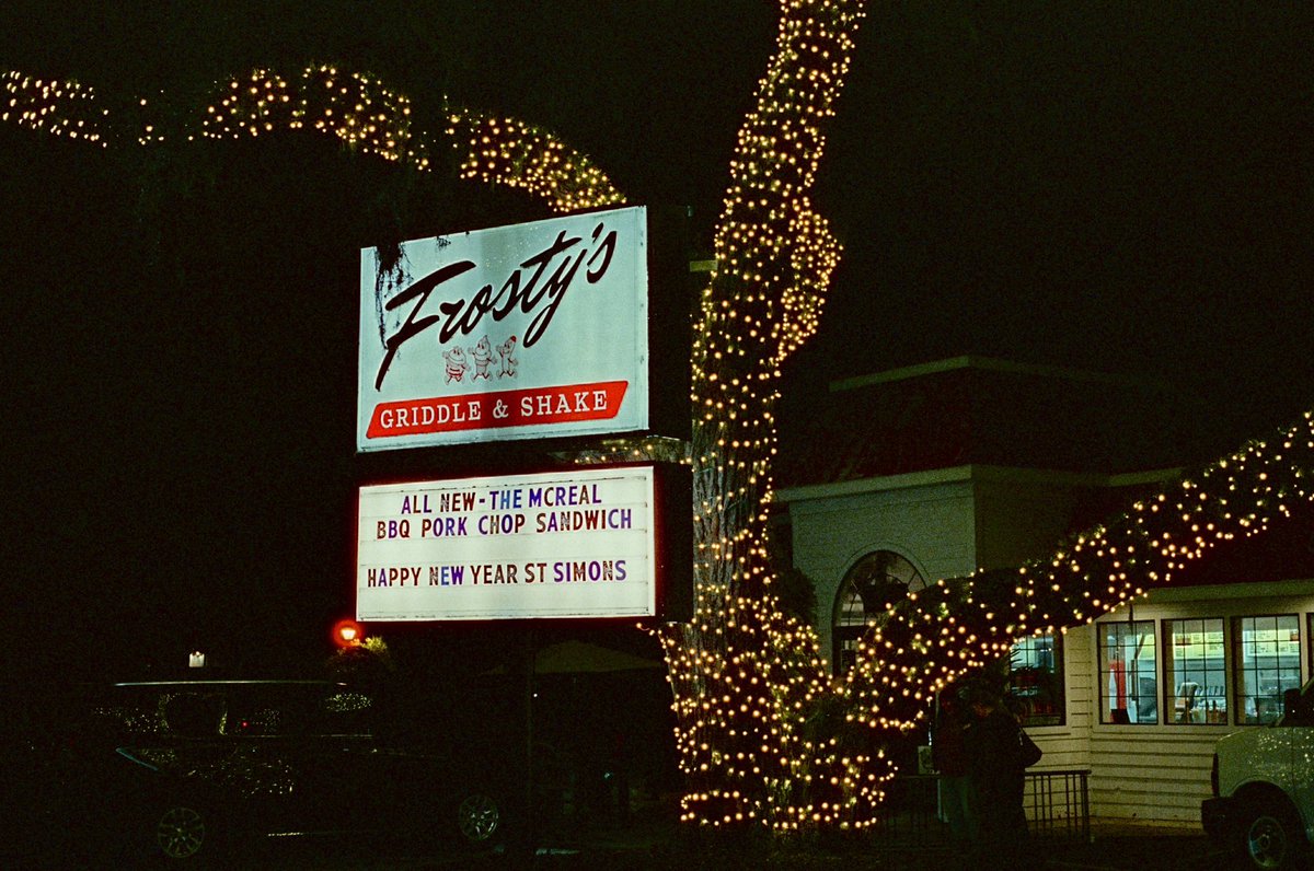 creespaschal's tweet image. Roll 2024-12-1 (CineStill 800T)