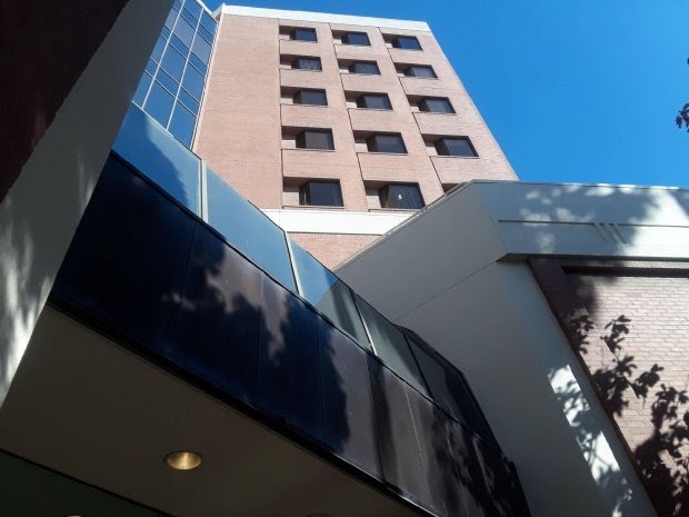 TheFinanceRo's tweet photo. DT SJ 9story building: 152 N.3rd St. to trans. into 133apartments. Its retaining its historic facade. Owned by a group linked to WeWork; the proposal incl amenities like yoga studio, music rooms, co-work café. This will reduce office vacancy +boost DT housing.

#sanjose #sharks https://t.co/mjtX9kIKai