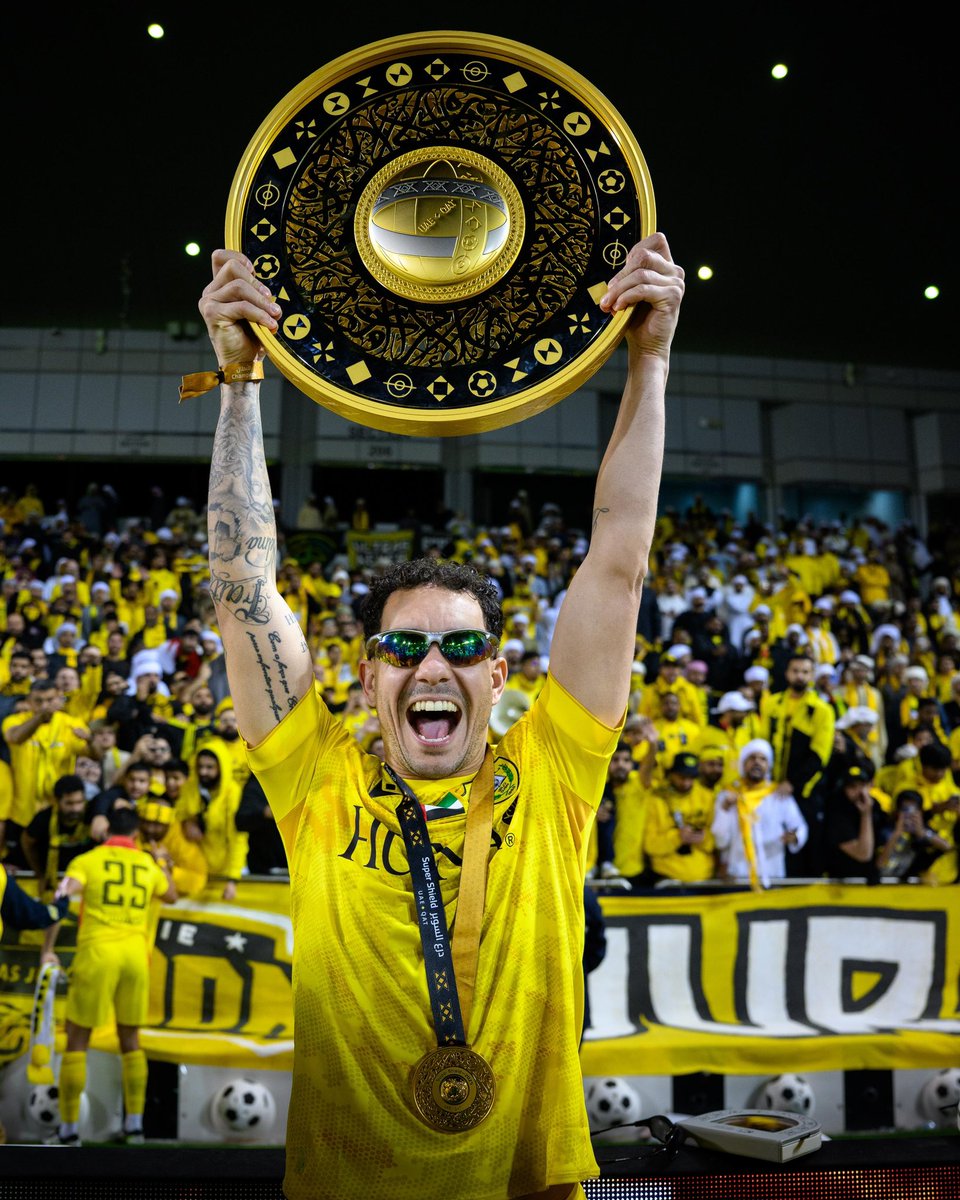 الأبـــــ🏆طـــــال 🇦🇪💛