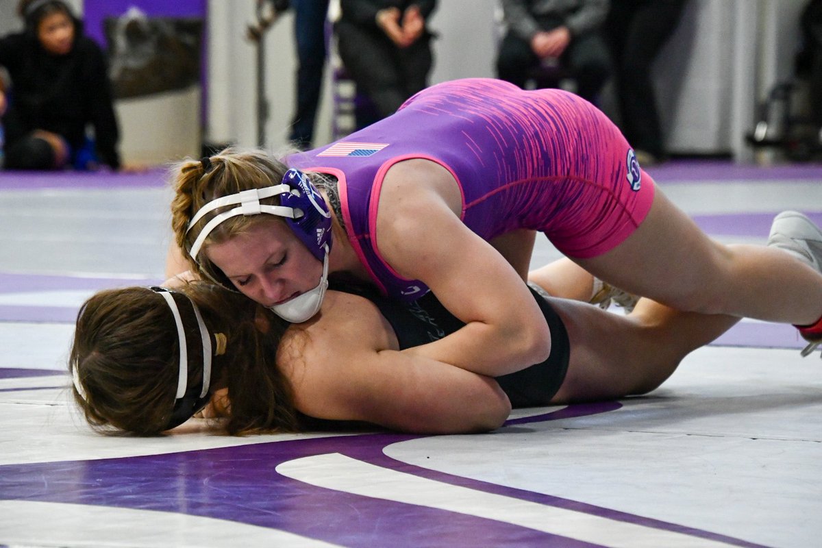 Farrin Thieman (Bellevue East) wins the metro girls title at 145

📸 <a href="/Mogui131/">Mogui13</a>