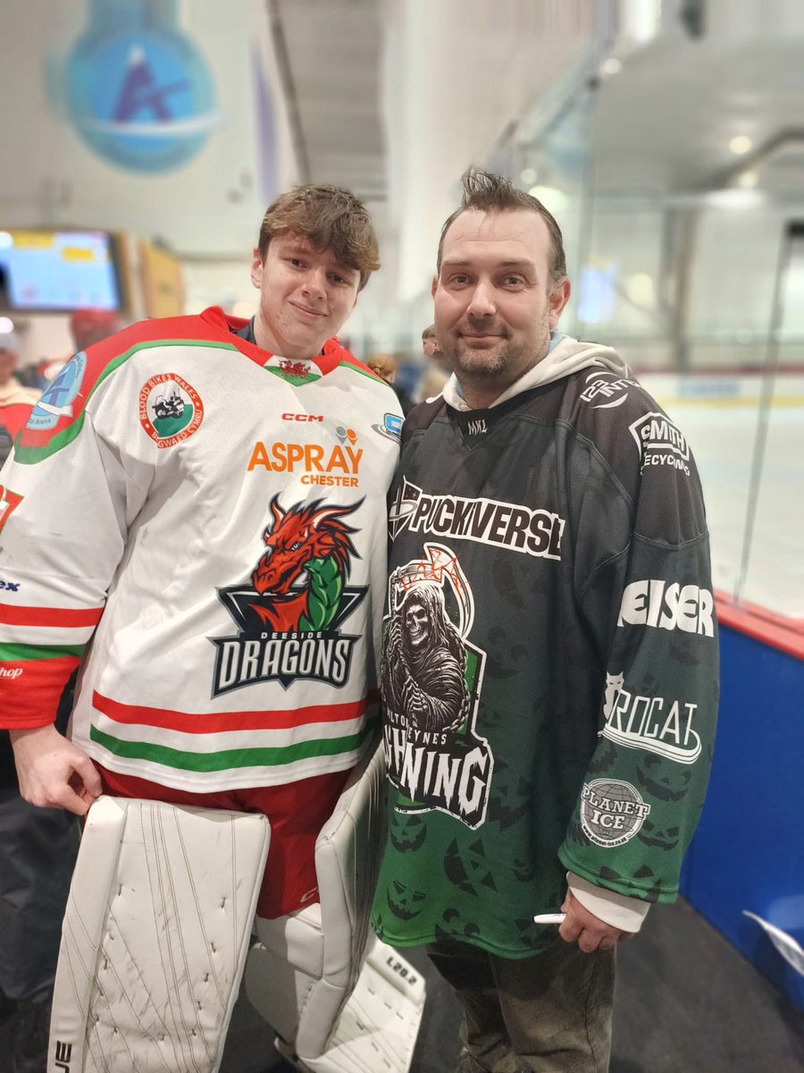 When the MK fan turns up at Deeside in Ollies MK jersey! ⚡️