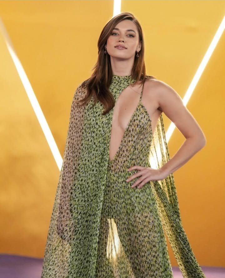 listelandcom's tweet photo. İnanılmaz bir kadın ya 😍🤩❤️
#AfraSaraçoğlu https://t.co/mrePFeb0eR