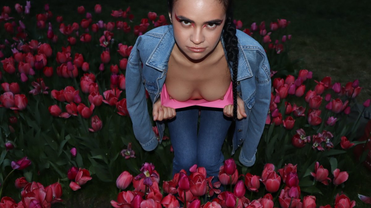 I want to give you maximum pleasure, you just need to click on the link below..