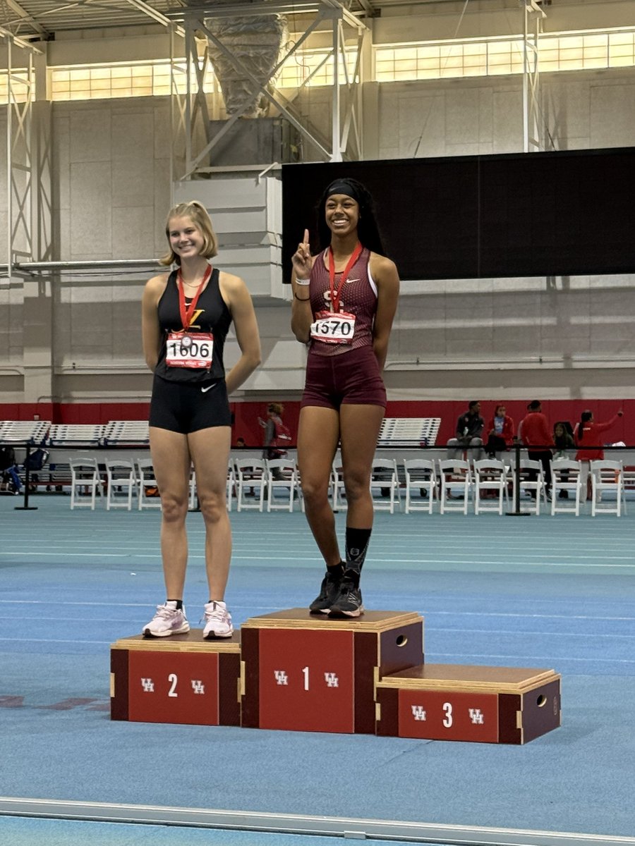 AngryHalfMiler's tweet photo. Congratulations to reigning 6A State HJ Champion @BriRivers11 for winning the 2025 Carl Lewis HS Indoor Invitational with the #1 jump in the nation 5’10” https://t.co/F17XeEPk8U