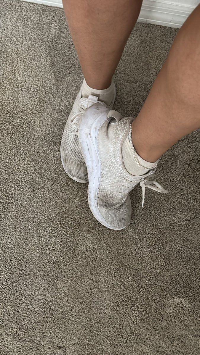 socksfromdiosa's tweet photo. available for Skype video calls 🩵 https://t.co/oLyrLgWsjI