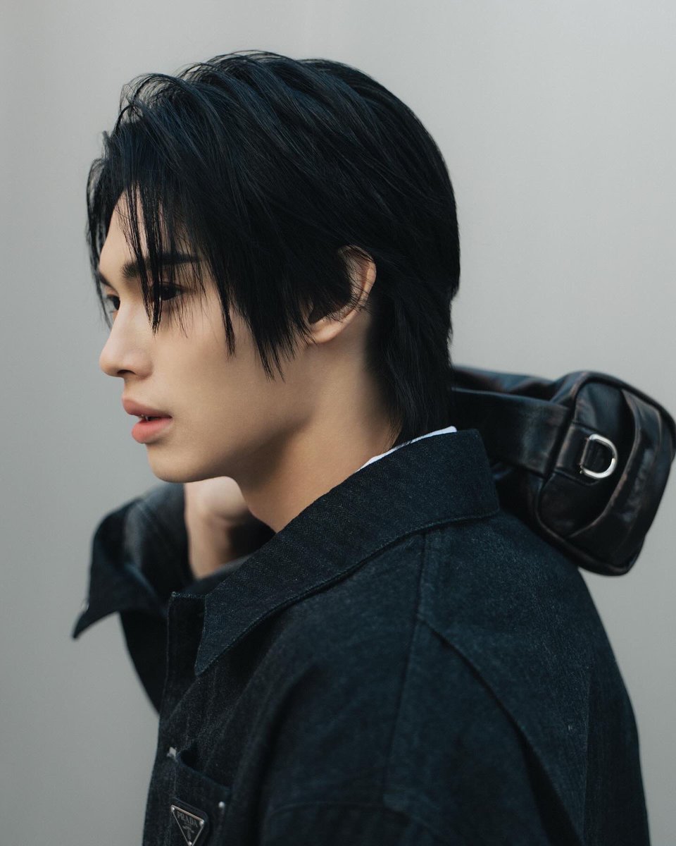 WinmetawinO's tweet photo. Taking it easy on a chill day.

Ig winmetawin update 

WIN MFWFW25 IS CALLING 

#PRADAFW25xWin 
#PradaFW25 
#Prada @prada
#winmetawin @winmetawin https://t.co/xEOIfdlj63