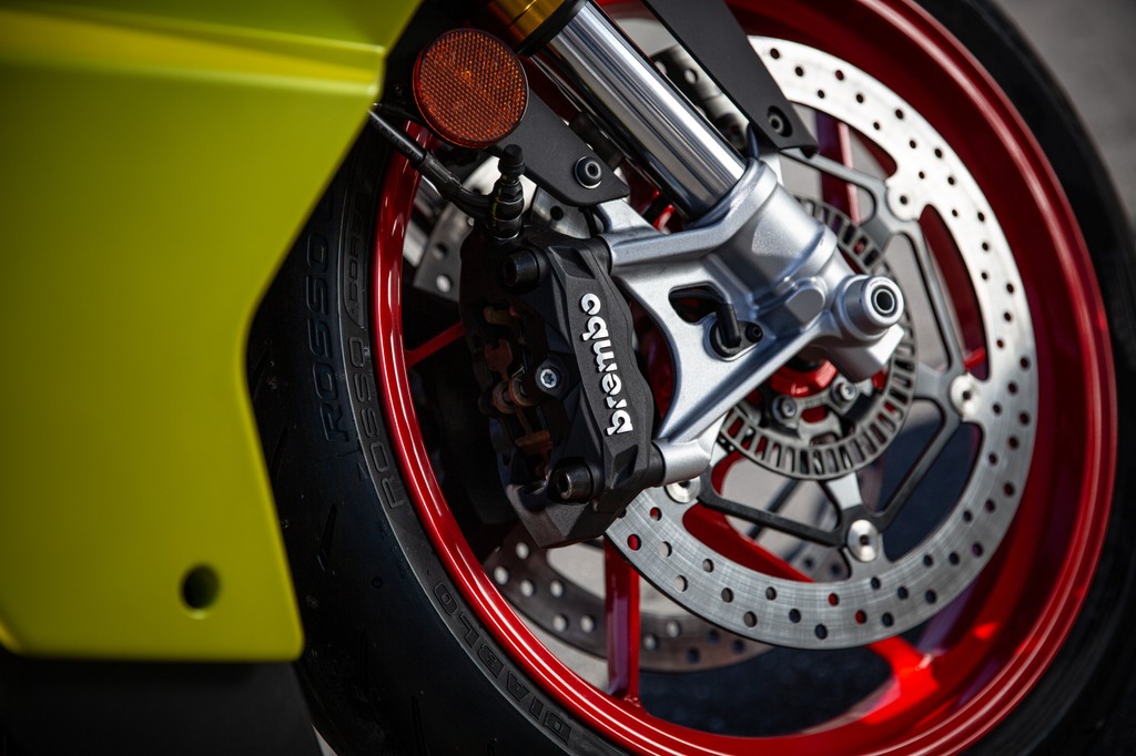 Rahal Piaggio tweet media