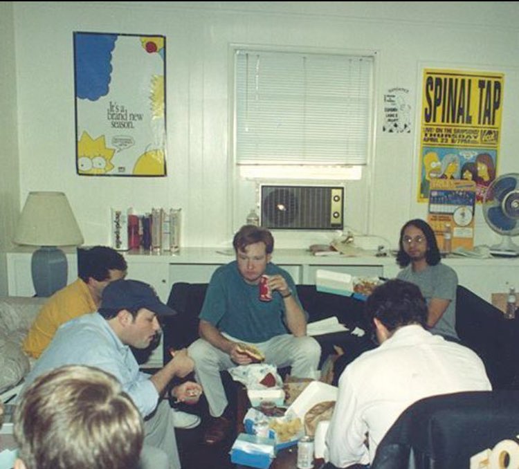AlJean's tweet photo. Yesterday and today @TheSimpsons https://t.co/g2fA0iAsx0