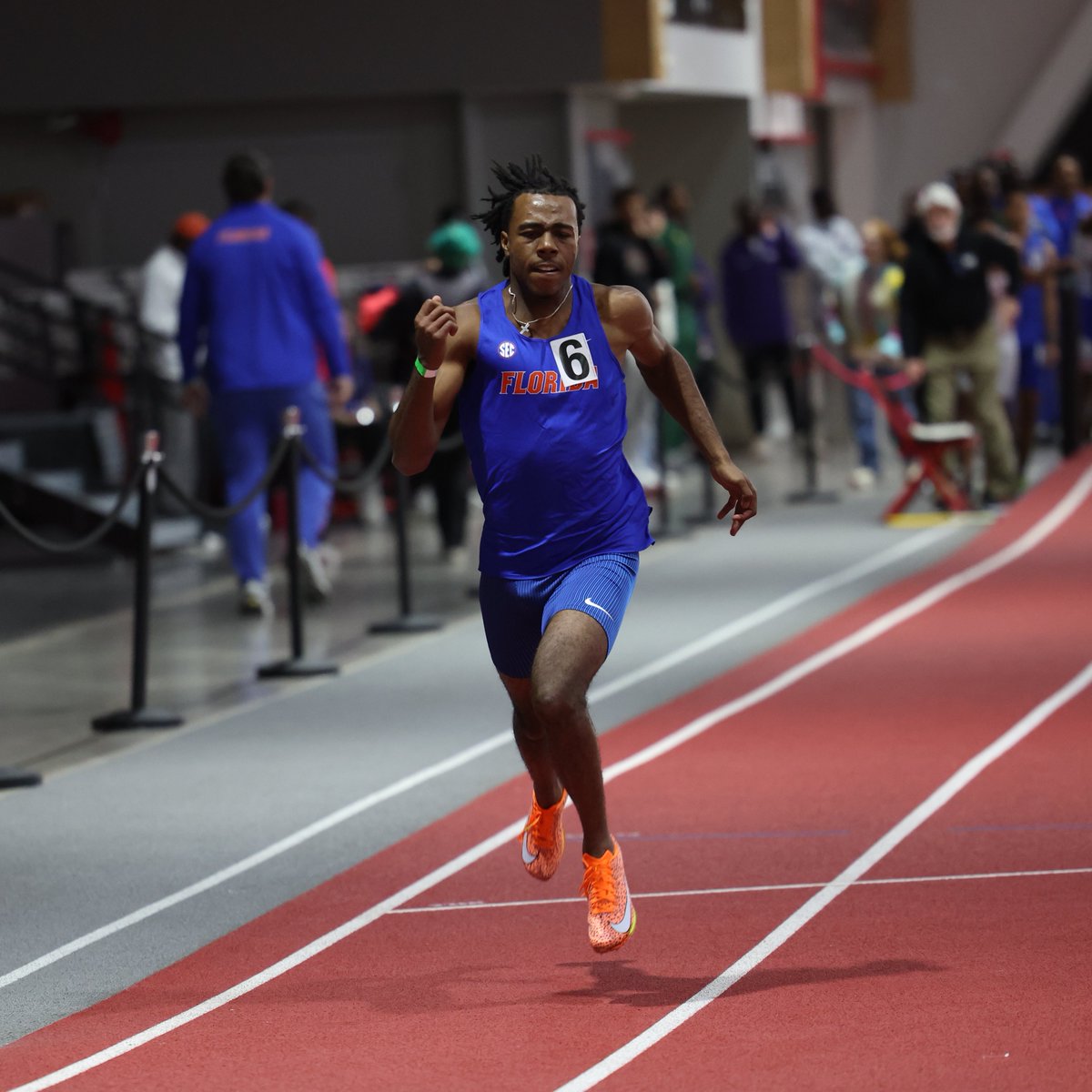 GatorsTF's tweet photo. Freshman firepower 💥 in the Men's 200m B Section.

Nicholas Spikes - 4th//21.22
Trenton Howard - 8th//21.53
Nathaniel Smith - 15th//21.65

#GoGators 🐊 https://t.co/nHxHaRgtmZ