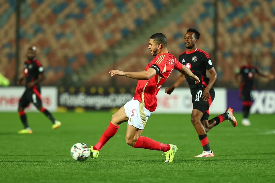 ShobierOfficial's tweet photo. نهاية المباراة - الأهلي يخسر أمام أورلاندو بايرتس بنتيجة 2-1 ويتأهل إلي ربع نهائي دوري أبطال أفريقيا في المركز الثاني بمجموعته. ⚽️🦅 https://t.co/Mvh5kyrcxh