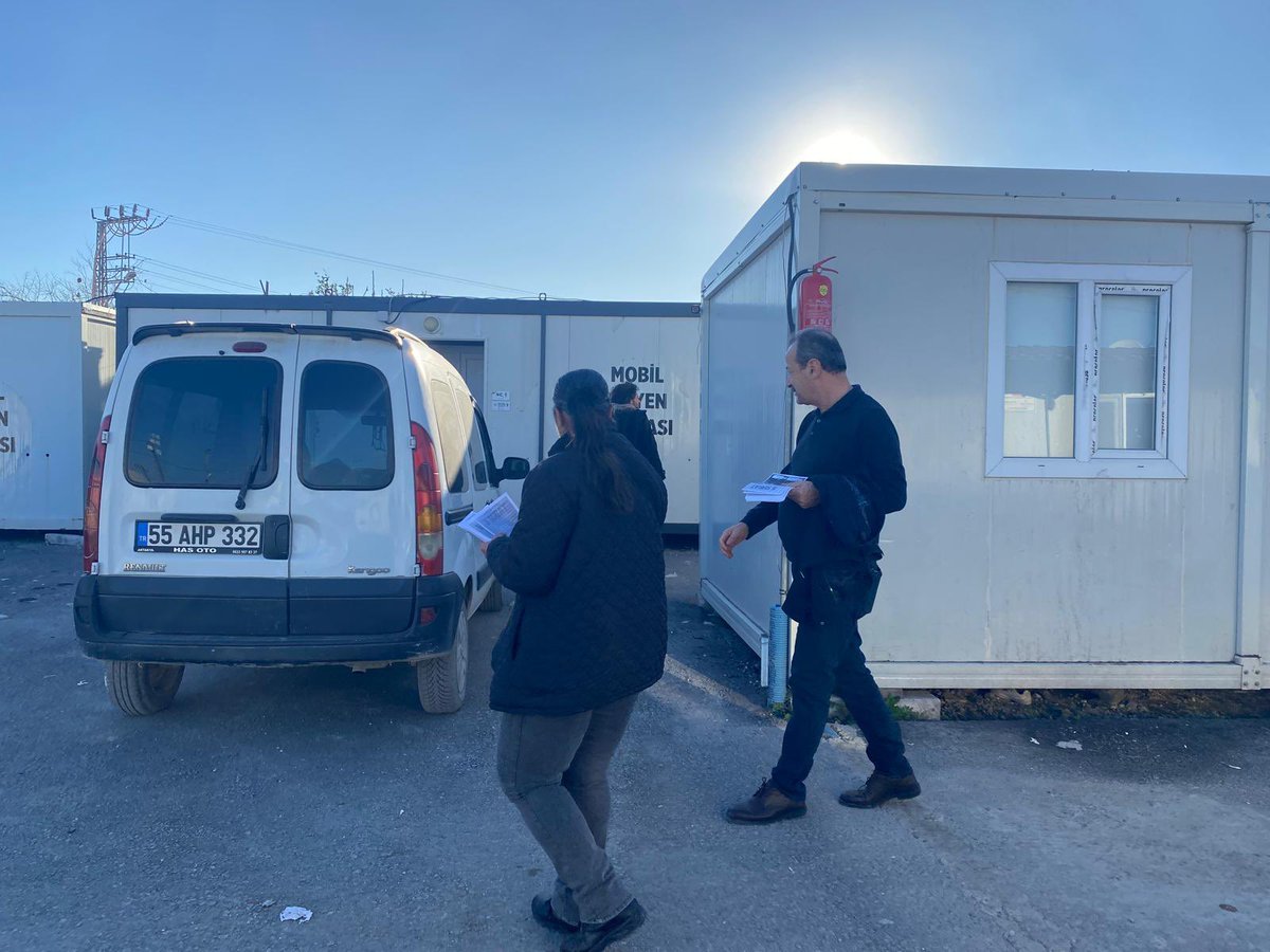 6SubatPlatformu's tweet photo. Tayfur Sökmen ,İlknur Bingör Konteyner Kenti ve Orhanlı çarşısında idik.
Unutmadık affetmedik helalleşmedik.

5 Şubat 17:30’da KESK-TTB Koordinasyon Merkezi’nde buluşup Saray Caddesi’ne yürüyoruz. 

6 Şubat 04:17 de Köprübaşı’nda kaybettiğimiz canları hep birlikte anıyoruz. https://t.co/a6XM6JhcAo