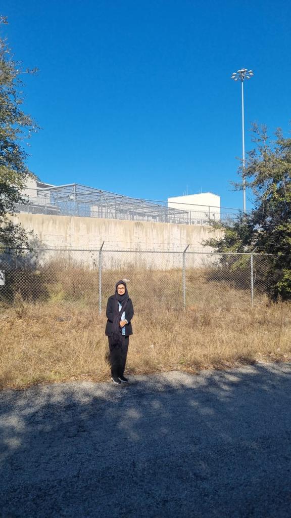 Dr. Fowzia Siddiqui (@fowziasiddiqui) on Twitter photo Behind these barbed wires is where my priceless pearl Aafia resides. My heart breaks and mind numbs and tears roll #ThisTimeFreeAafia
All eyes in Aafias case she needs to come out <a href="/Aafiamovement/">Aafia Movement</a> <a href="/AltafShakoor1/">Altaf Shakoor</a> <a href="/bilal_bpiracha/">Dr. Bilal Piracha</a> Behind these barbed wires is where my priceless pearl Aafia resides. My heart breaks and mind numbs and tears roll #ThisTimeFreeAafia
All eyes in Aafias case she needs to come out <a href="/Aafiamovement/">Aafia Movement</a> <a href="/AltafShakoor1/">Altaf Shakoor</a> <a href="/bilal_bpiracha/">Dr. Bilal Piracha</a>