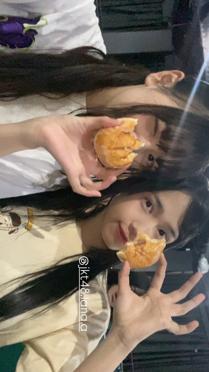 hillaryours_id2's tweet image. [180125] Lily instagram story update