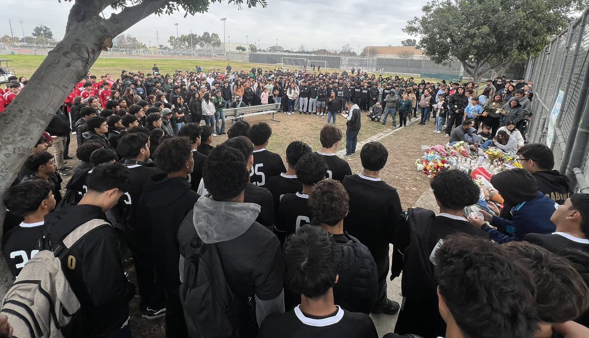 562sports's tweet photo. Emotional morning and incredible turnout at Cabrillo to honor boys’ soccer player Brian Guzman who passed away during a game on Friday.

Families and teams from all over the city came to pay their respects support each other. https://t.co/YxtwZSAuI1