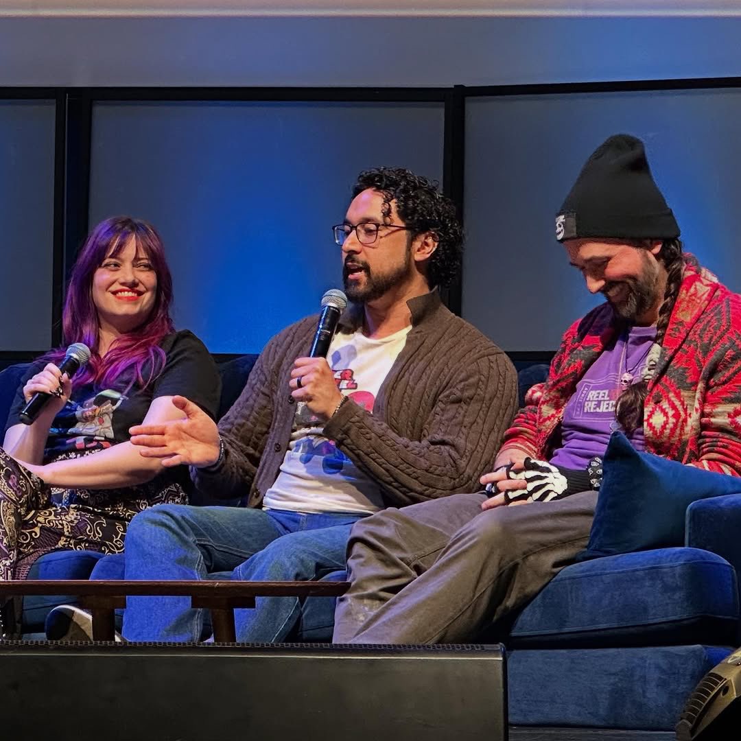 ReelRejects's tweet photo. We were in a live show?! 🤩 Thank you #Screencrush for having us up on stage with you, @ryanarey you’re a great friend and killer host!
Meeting Colton & @WhitneyPuppy on the same day - had no idea ya’ll would be there and were even cooler in person! 🥹
You guys were a great crowd! If @screencrushnews is in your area, check ‘em out!
#screencrush #liveevent #live #react #reaction #reelrejects #qanda #comedy #applause #crowd #movies #movie