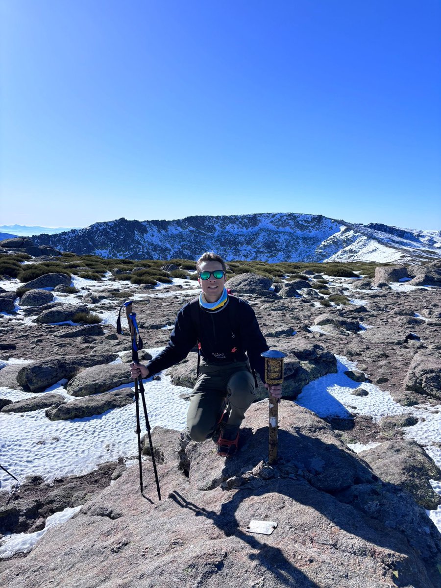 rubensanfotos's tweet photo. 🏔️❄️ Calvitero - Canchal de la Ceja - Lagunas del Trampal 🏔️❄️ 
21,30kms - 1262m - 6:40h 

#calvitero #lagunasdeltrampal #canchaldelaceja #naturaleza #nieve #hielo #sierra #montañas #castillayleon #extremadura #paisajes https://t.co/YYP7J8gPFX