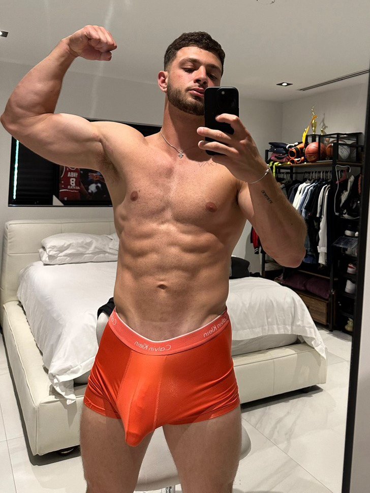 Btease tweet media