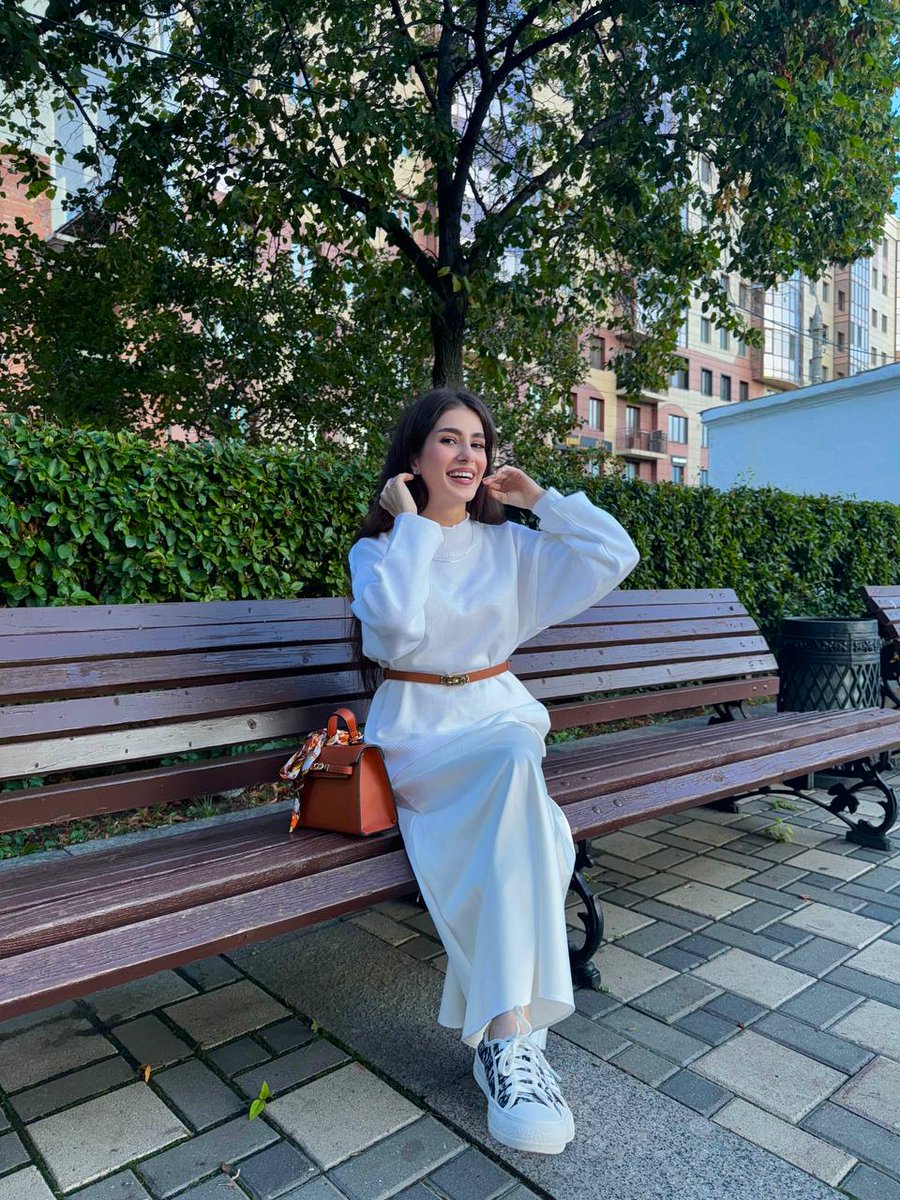 My friends, I truly deserve all the follows and likes, don't you think?