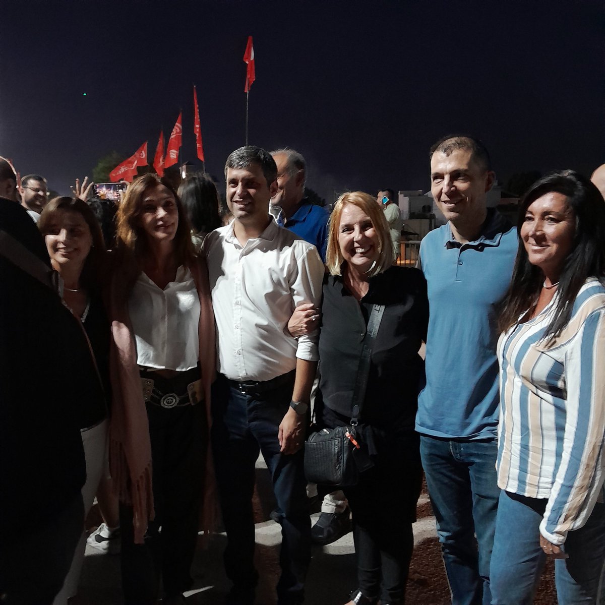 Federico Zarate intendente Jesús Maria.  Gracias como siempre.