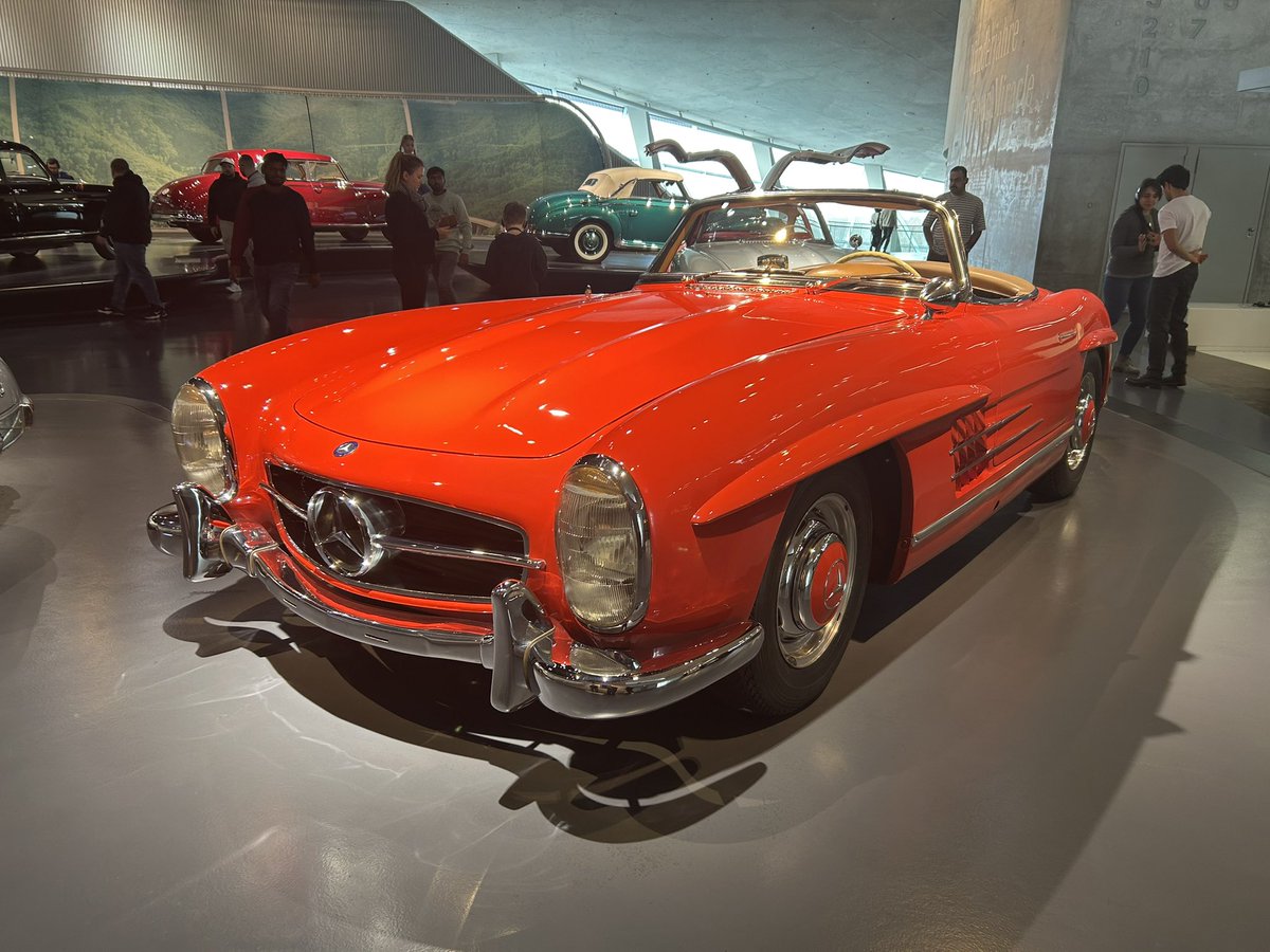 Had a great day with friends in Stuttgart! We spent four hours in the Mercedes-Benz museum looking at some amazing automobiles🚗 ! #Stuttgart