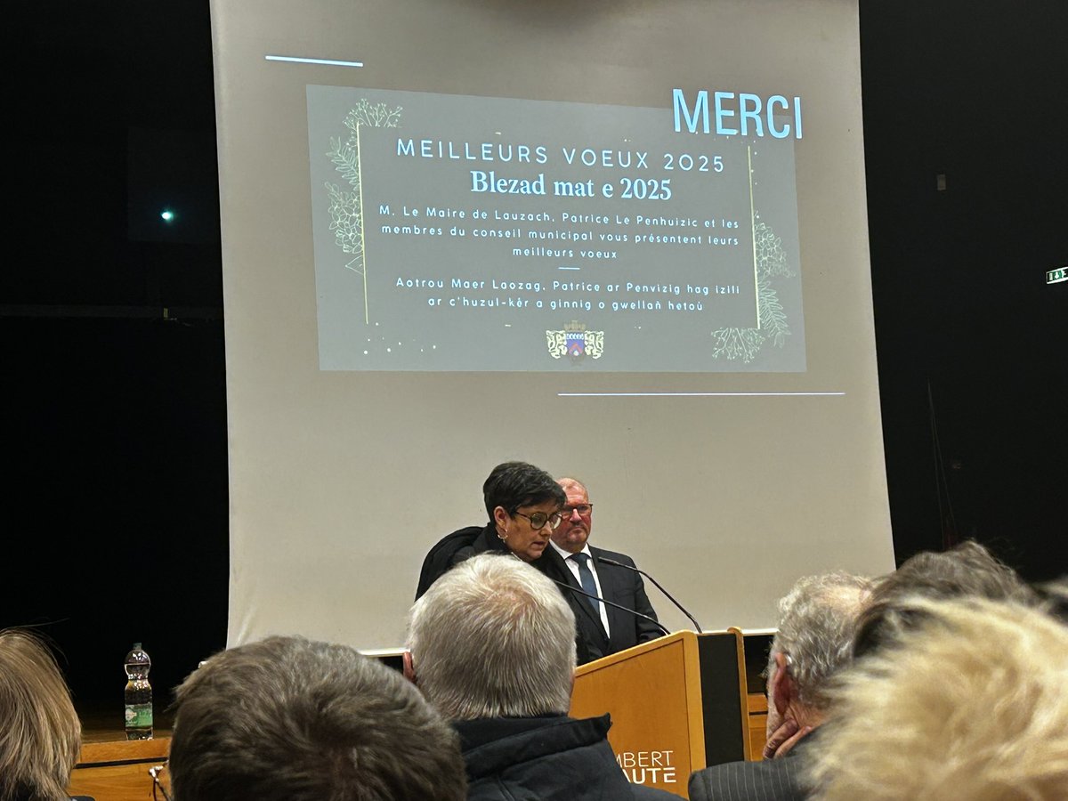 Fin du tour des vœux 2025 avec un passage par Lauzach pour les vœux du  maire et président de la Communauté de Communes de Questembert, Patrice Le Penhuizic. Avec une prise de parole de Marie Le Boterff conseillère départementale entre autres.