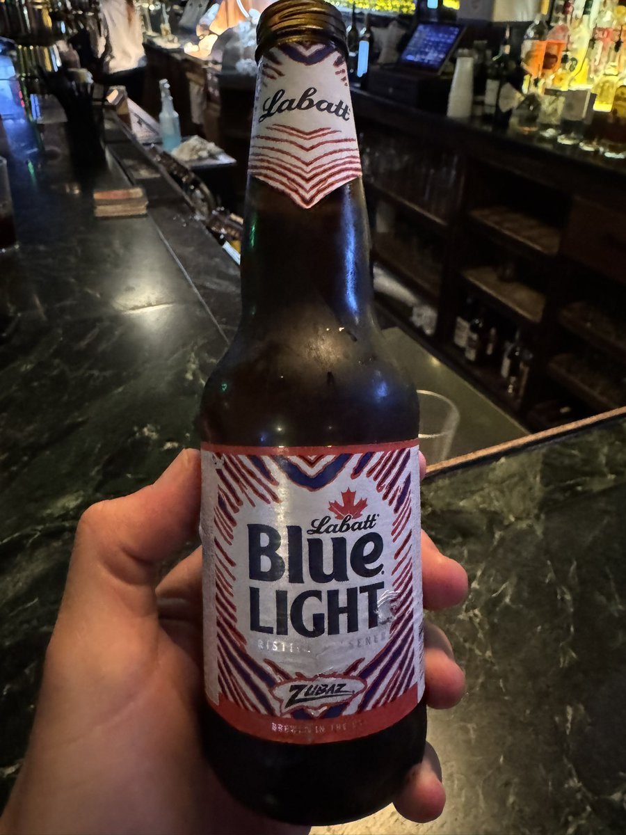 Man, <a href="/BarBillTavern/">Bar-Bill</a> is so freaking good. Probably my favorite place ever. #GoFins