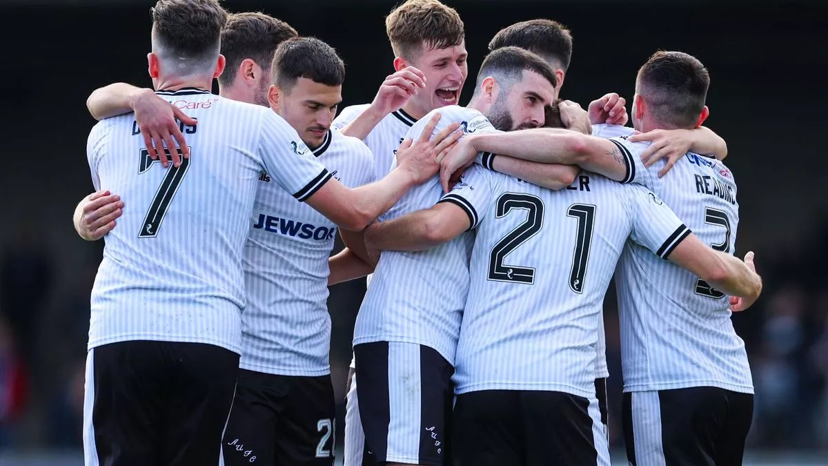 The_Thirty_'s tweet photo. It was a historic afternoon for Ayr United who recorded their biggest ever away win!

The Honest Men won 8-0 at Broxburn to secure their place in the Scottish Cup Fifth Round for a third successive season ⚪️⚫️ https://t.co/J9FSxlRjm8