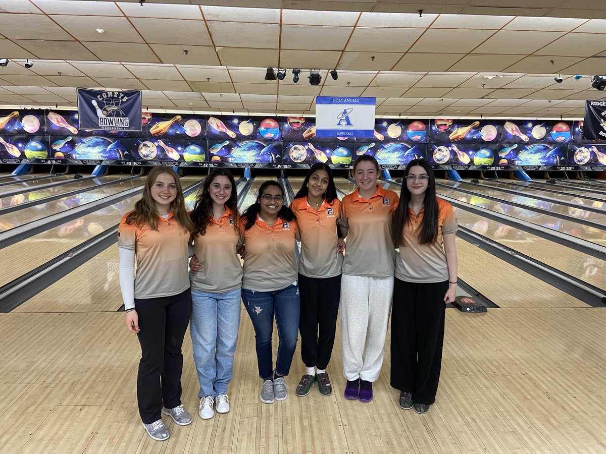 PH_Bowling's tweet photo. Girls county tournament day… last one for great seniors Gowri, Reina and Giulia.  Initiated Sasha, Olivia and Gowri N with their first one as torch bearers. Didn’t make the playoff bracket so we just hit the ice cream a little bit earlier. https://t.co/LAU8AJtyl6