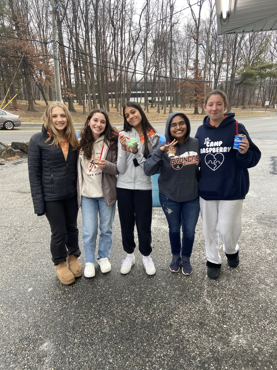 PH_Bowling's tweet photo. Girls county tournament day… last one for great seniors Gowri, Reina and Giulia.  Initiated Sasha, Olivia and Gowri N with their first one as torch bearers. Didn’t make the playoff bracket so we just hit the ice cream a little bit earlier. https://t.co/LAU8AJtyl6