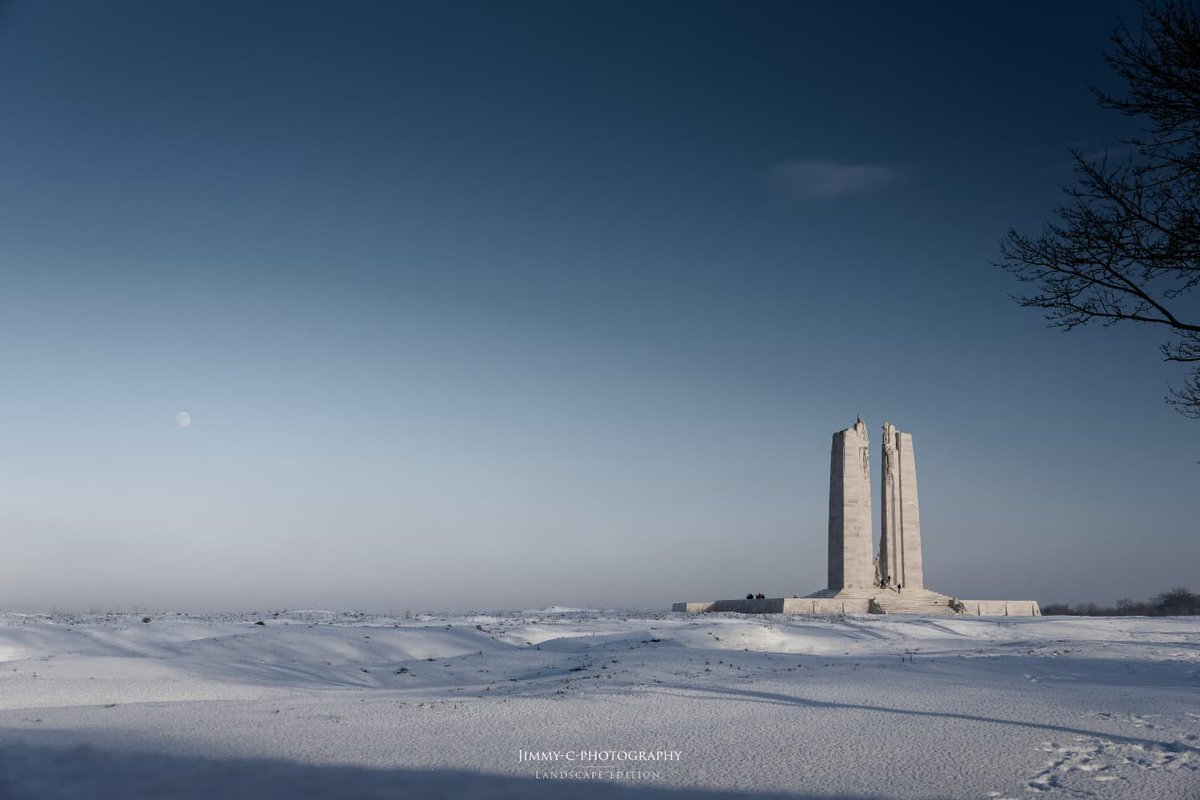 hautsdefrance's tweet image. [Cette semaine sur Instagram]

📸 Dans l&apos;#Avesnois, à #BoulognesurMer, #Ault ou #Vimy, les plus belles photos des #hautsdefrance sont sur notre compte #Instagram 👉 ow.ly/uTq850BhUmb

👏 Florence, Maxime, Hélène &amp;amp; Jimmy 👏