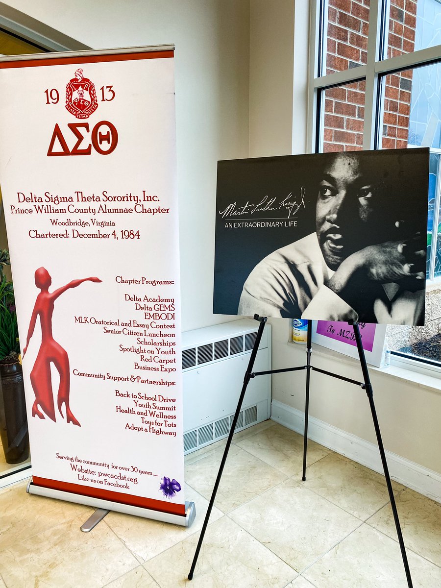 Congratulations to Roque Martinez for representing Metz MS at the Delta Sigma Theta Sorority’s Martin Luther King Oratorical Contest. The theme- "Fulfilling the Promise of Democracy:  My Voice, My Choice, My Future”. Way to go, Roque! Thank you, Ms. Shaniqua Williams!
