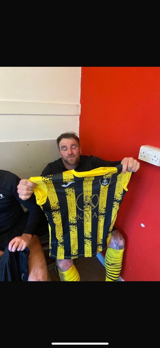 A good first game back for the boys after the Christmas break! 7-1 final score. Goals from:

⚽️⚽️⚽️⚽️ Fairy
⚽️ <a href="/JackThomson925/">farmer tam</a> 
⚽️ <a href="/Fraserwalkerr/">Frase</a> 
⚽️ <a href="/michael96wilson/">Michael Wilson</a> 

Some very nice football and a lot of good performances but the MOTM today is Fairy! Mon the Seton 💛🖤