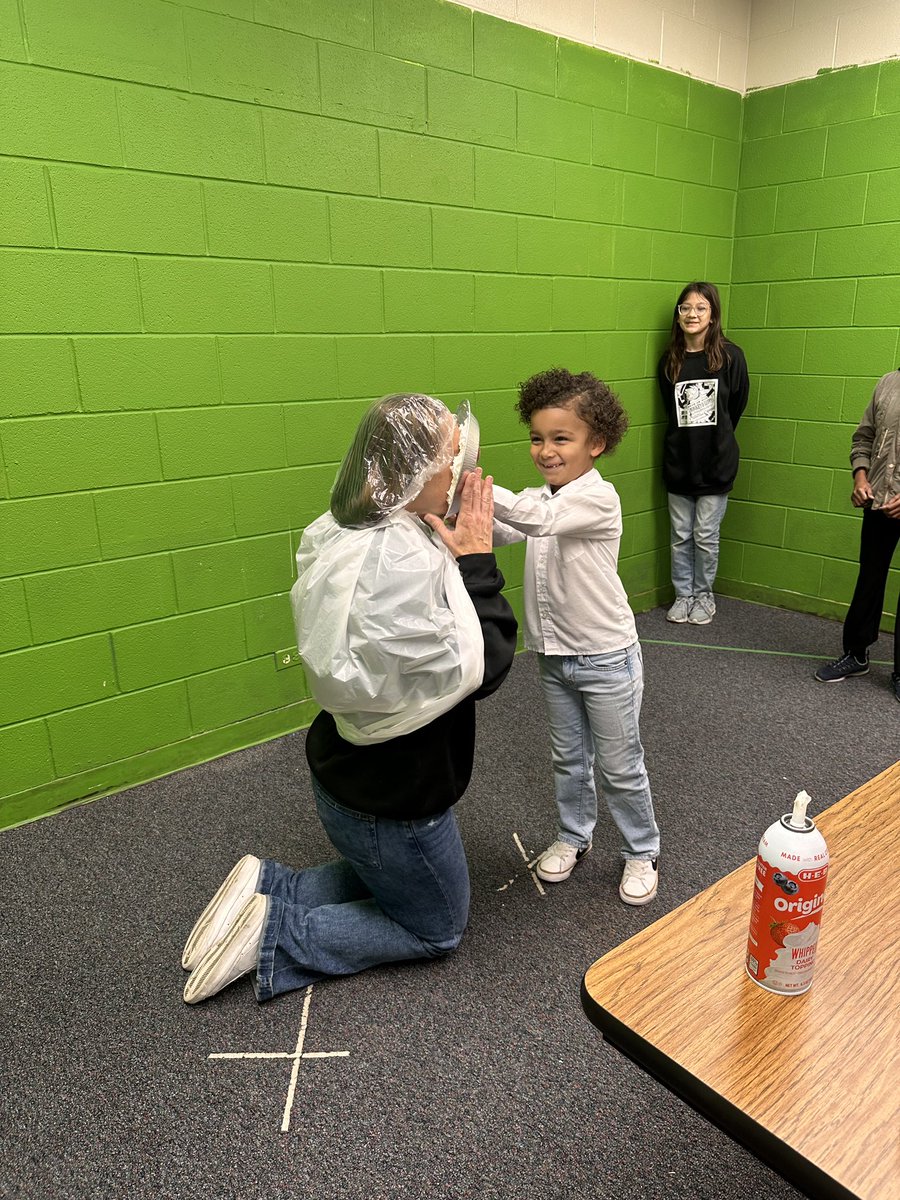 Locke Hill ES tweet media