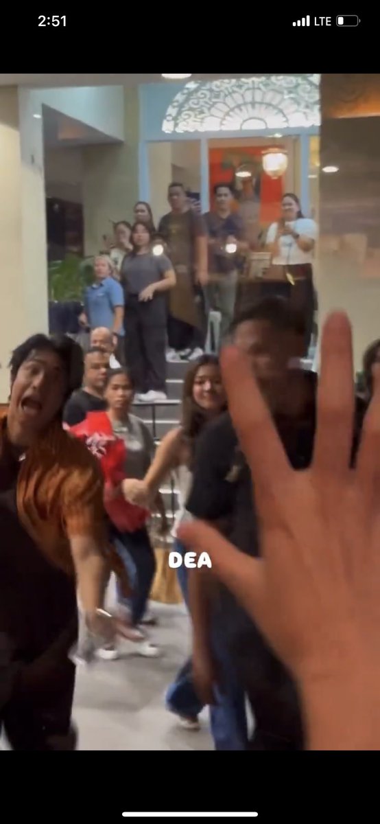 aagintongbata's tweet photo. JUSKO DONNY. BIGLANG NASTRESS DRILLON ANG JOWA MO SA LIKOD 
🤣🤣🤣 

SORRY BELLE FULL CHARGED KASI EHH HAHAHA

MATTCHAyang SINULOG DONBELLE
#DonBelle 
@bellemariano02 @donnypangilinan https://t.co/nJLjGC7oea