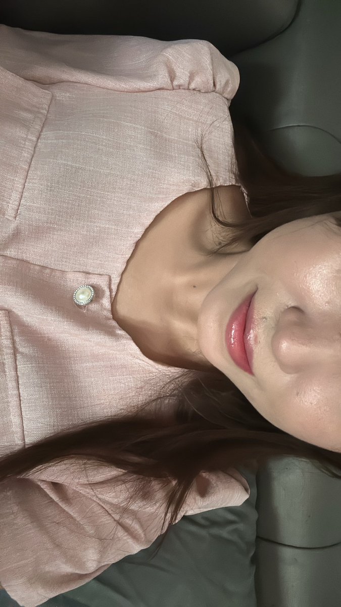 2 (@twooooxa) on Twitter photo 