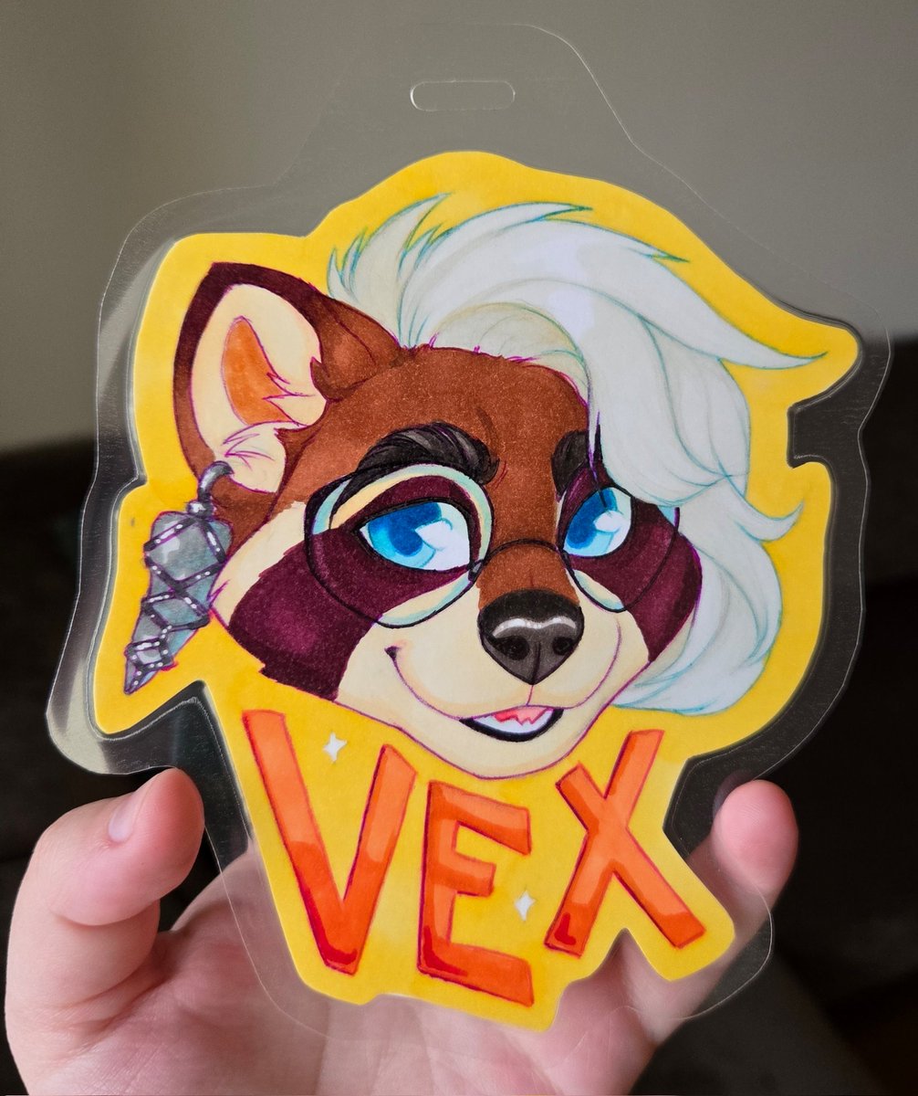 Surprise badge for my friend Vex 🧡

It also has an NFC tag ;3c