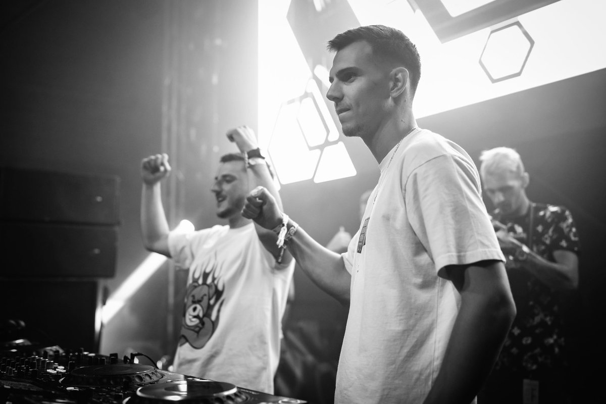 It is with a heavy heart that we announce this news… We decided to go separate ways, but we are still really good friends. Alen will continue with SOUNDMASTERZ and is excited to show you what he has got in store for you! ❤️❤️