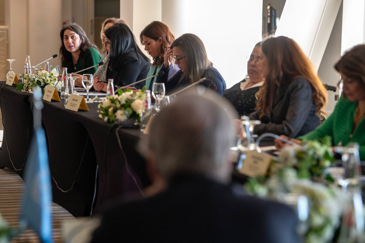 unwomenlebanon's tweet photo. The UN SG @antonioguterres’ meeting w/women leaders in 🇱🇧 presents a crucial opportunity to elevate women’s voices in 🇱🇧 on the:

➡️Critical reforms needed to advance gender equality
➡️The role of👩as peacebuilders &amp; frontliners during the recent conflict

📸Pascual Gorriz Marcos https://t.co/lZuVA4IGF6