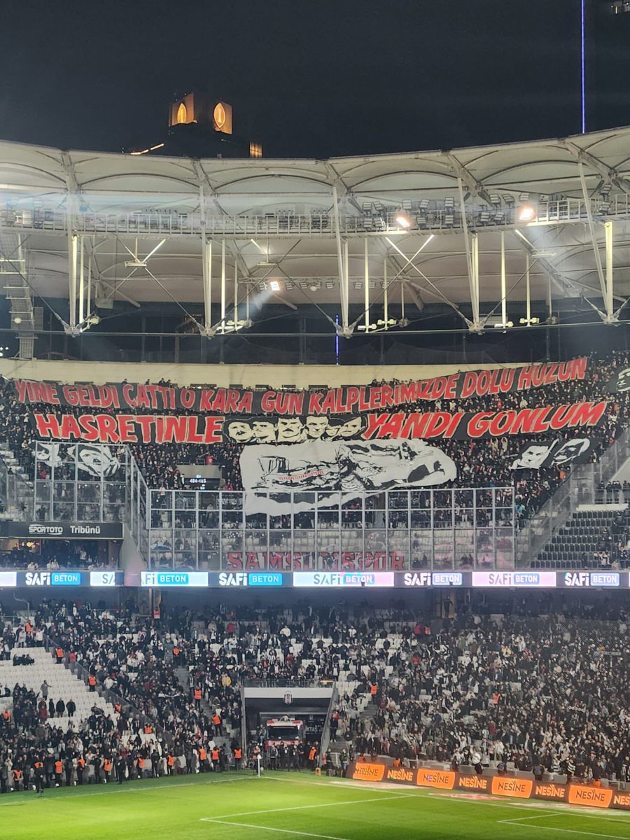 Büyük Samsunspor Taraftarı Dolmabahçe'deydi.