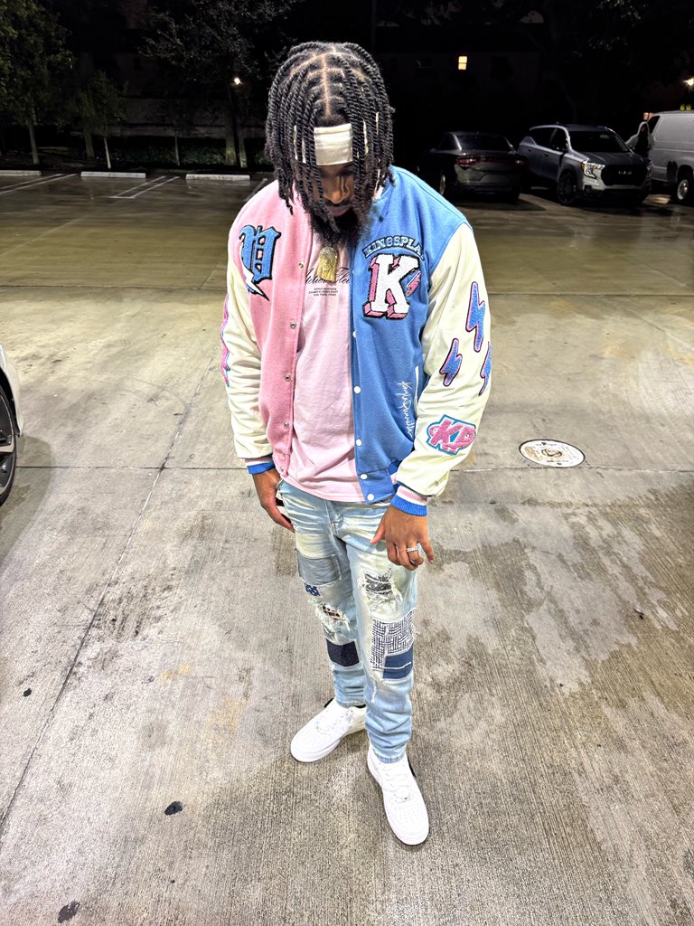 𝕊𝕥𝕖𝕖𝕫𝕪𝕪𝕪 🚶🏾‍♂️💭 tweet media